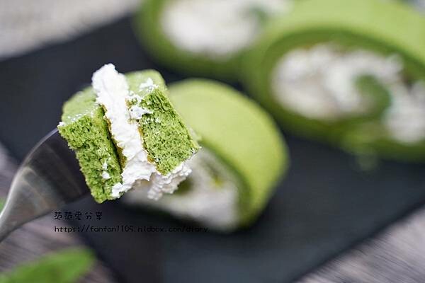 宅配甜點【稻香緣蛋糕店】季節限定-抹茶生乳捲|比利時櫻桃捲 #甜點控 #蛋糕 #宅配美食 (8).JPG