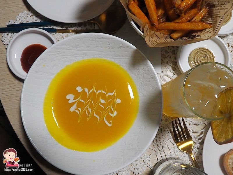 桃園中壢美食-blossom forest 食甸森蒔-中壢絕美玻璃球包廂，泡泡屋好浪漫 @民宿女王芽月-美食.旅遊.全台趴趴走