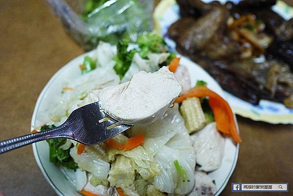 板橋滷味【島瓜滷味】超推魔菜脆腸/豬耳朵/涼麵/古早味芋頭粥/板橋美食