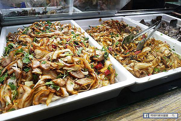 板橋滷味【島瓜滷味】超推魔菜脆腸/豬耳朵/涼麵/古早味芋頭粥/板橋美食
