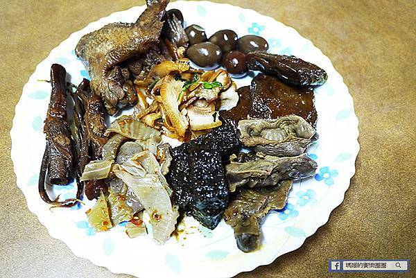板橋滷味【島瓜滷味】超推魔菜脆腸/豬耳朵/涼麵/古早味芋頭粥/板橋美食