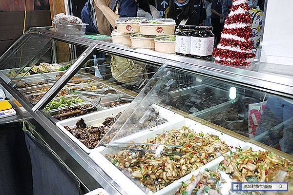 板橋滷味【島瓜滷味】超推魔菜脆腸/豬耳朵/涼麵/古早味芋頭粥/板橋美食