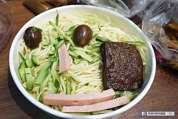 板橋滷味【島瓜滷味】超推魔菜脆腸/豬耳朵/涼麵/古早味芋頭粥/板橋美食