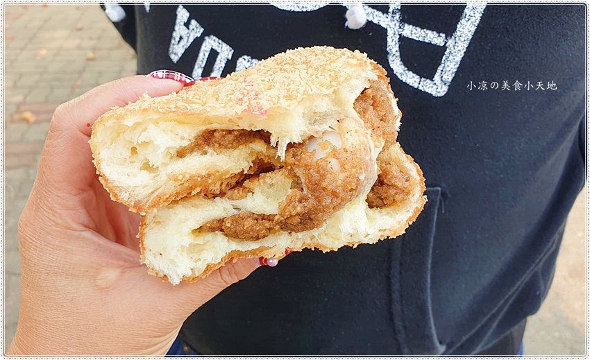 茶奶奶手作點心║隱身在透天厝的銅板午茶點心,療癒系起司芋頭捲、爆漿拔絲奶皇炸彈、菜脯香腸營養三明治都很推唷!