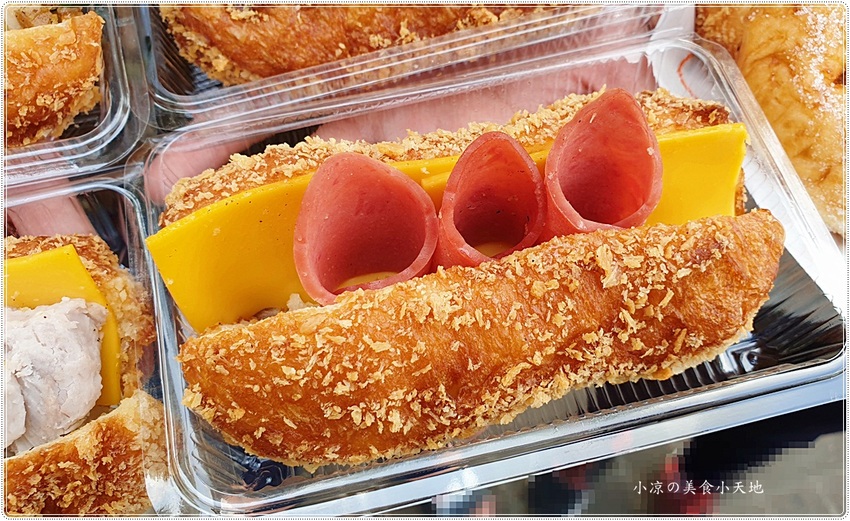 茶奶奶手作點心║隱身在透天厝的銅板午茶點心,療癒系起司芋頭捲、爆漿拔絲奶皇炸彈、菜脯香腸營養三明治都很推唷!