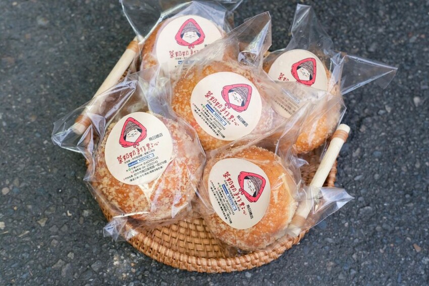 【台中美食】茶奶奶手作點心｜烏日・超人氣純手工銅板小吃，美味滿分的爆餡炸彈甜甜圈 ! - 肉依小姐吃什麼