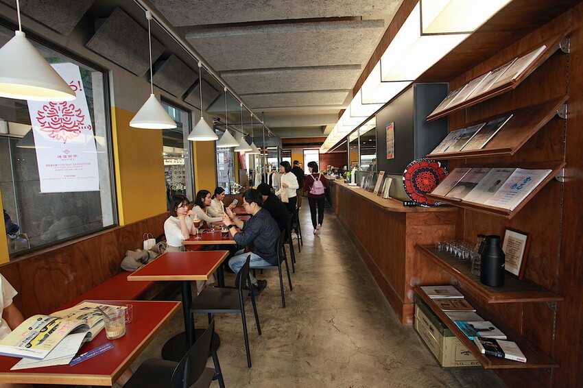 台南市中西區吃。台南美食|中西區。「StableNice BLDG.」隱身在巷弄裡超過半世紀老洋房改建超質感咖啡廳,本事空間製作