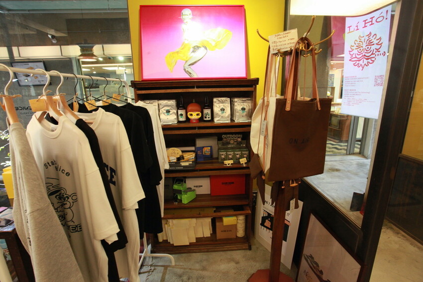 台南市中西區吃。台南美食|中西區。「StableNice BLDG.」隱身在巷弄裡超過半世紀老洋房改建超質感咖啡廳,本事空間製作