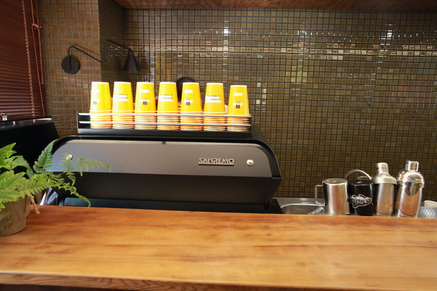 台南市中西區吃。台南美食|中西區。「StableNice BLDG.」隱身在巷弄裡超過半世紀老洋房改建超質感咖啡廳,本事空間製作