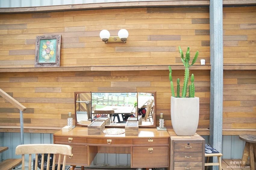 [新莊 純白系鐵皮屋 Poolpool美墨餐廳] 時尚異國情調X早午餐咖啡 超殺記憶體的夢幻場景! 附設酷炫溜滑板場 鄰近新北產業園區 - 安妮的天空