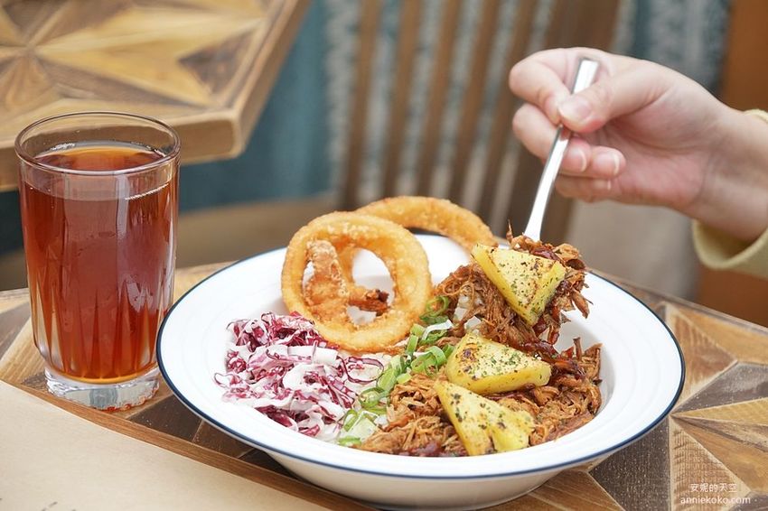 [新莊 純白系鐵皮屋 Poolpool美墨餐廳] 時尚異國情調X早午餐咖啡 超殺記憶體的夢幻場景! 附設酷炫溜滑板場 鄰近新北產業園區 - 安妮的天空