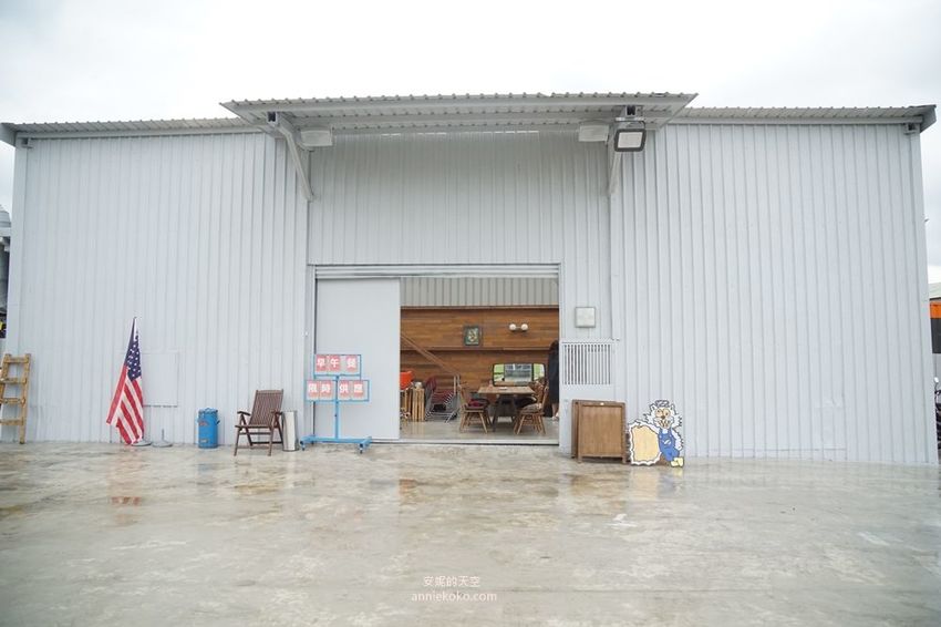 [新莊 純白系鐵皮屋 Poolpool美墨餐廳] 時尚異國情調X早午餐咖啡 超殺記憶體的夢幻場景! 附設酷炫溜滑板場 鄰近新北產業園區 - 安妮的天空