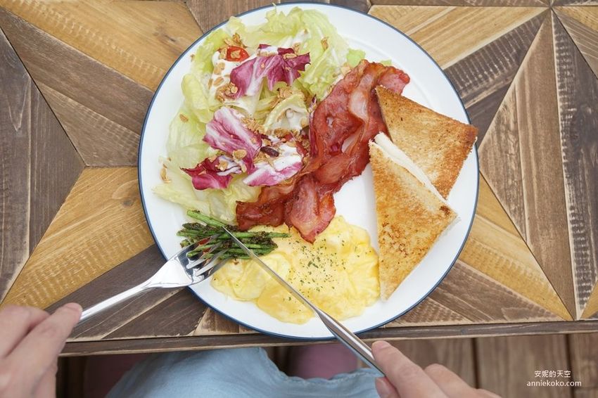 [新莊 純白系鐵皮屋 Poolpool美墨餐廳] 時尚異國情調X早午餐咖啡 超殺記憶體的夢幻場景! 附設酷炫溜滑板場 鄰近新北產業園區 - 安妮的天空