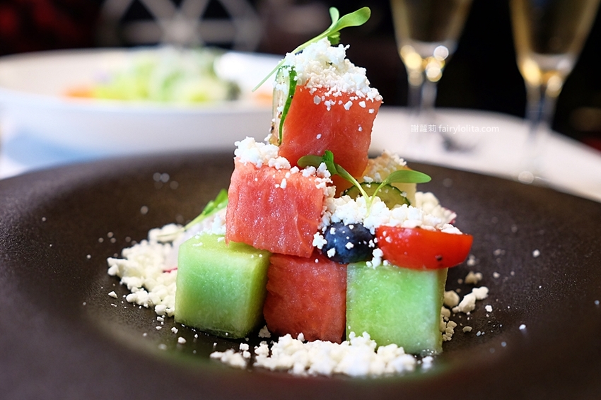 王品牛排（同德店）。大啖「炙燒帶骨牛小排」、「活龍蝦海鮮盤」，2020年全新菜色搶光看！ @蹦啾♥謝蘿莉 La vie heureuse