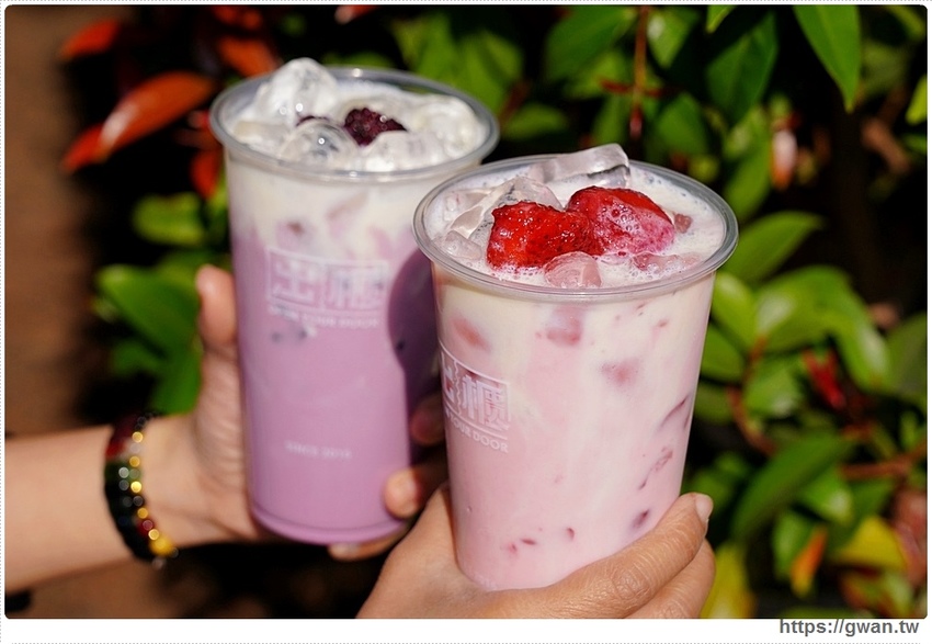 出櫃菜單 草莓芝士厚奶蓋