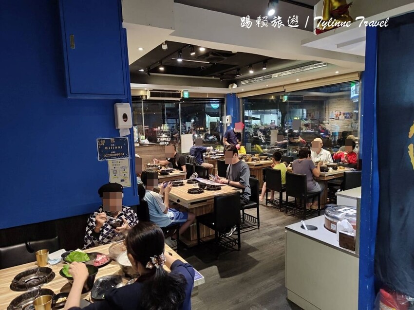 新北市永和區【新北美食】饗食鍋，一人獨享火烤兩吃鍋 | 在地超人氣必吃小火鍋，鴛鴦鍋雙湯頭超享受 | 永和平價火鍋推薦