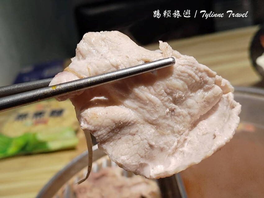 新北市永和區【新北美食】饗食鍋，一人獨享火烤兩吃鍋 | 在地超人氣必吃小火鍋，鴛鴦鍋雙湯頭超享受 | 永和平價火鍋推薦