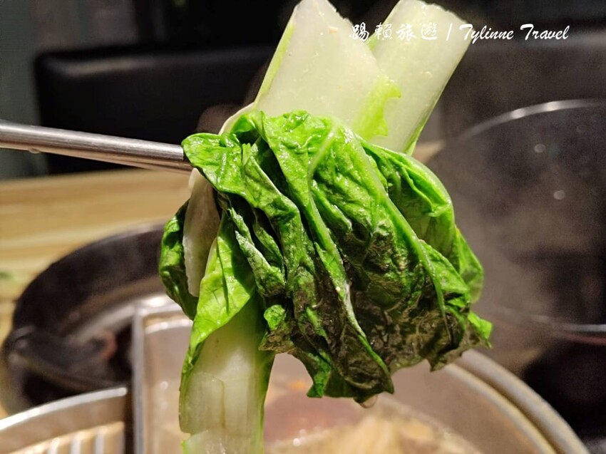 新北市永和區【新北美食】饗食鍋，一人獨享火烤兩吃鍋 | 在地超人氣必吃小火鍋，鴛鴦鍋雙湯頭超享受 | 永和平價火鍋推薦