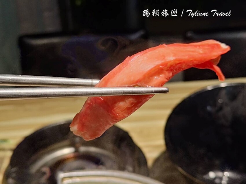 新北市永和區【新北美食】饗食鍋，一人獨享火烤兩吃鍋 | 在地超人氣必吃小火鍋，鴛鴦鍋雙湯頭超享受 | 永和平價火鍋推薦