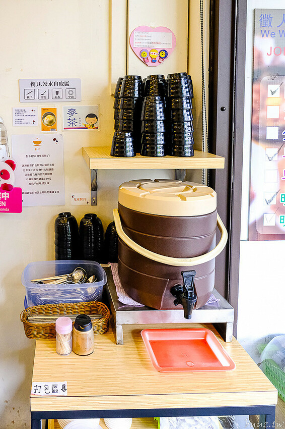 海鮮煎餅外酥內軟Q,石全石美老牌韓式料理,部隊鍋澎湃食材,韓國泡麵牽絲起司好誘人!