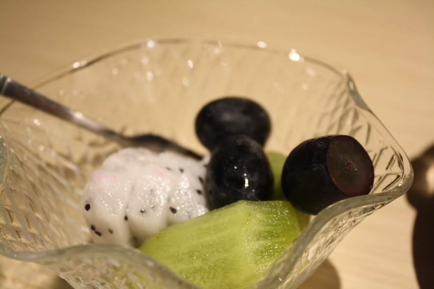 【台北松山區日式料理推薦】歐買尬海鮮串燒-金箔壽司與炙燒大干貝佐海膽蟹膏堡讓人捨不得吃掉~套餐選擇份量十足