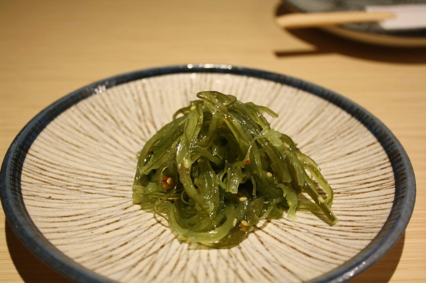 【台北松山區日式料理推薦】歐買尬海鮮串燒-金箔壽司與炙燒大干貝佐海膽蟹膏堡讓人捨不得吃掉~套餐選擇份量十足