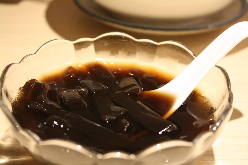 【台北松山區日式料理推薦】歐買尬海鮮串燒-金箔壽司與炙燒大干貝佐海膽蟹膏堡讓人捨不得吃掉~套餐選擇份量十足