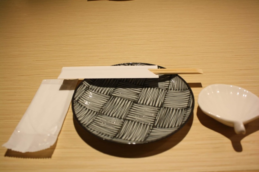 【台北松山區日式料理推薦】歐買尬海鮮串燒-金箔壽司與炙燒大干貝佐海膽蟹膏堡讓人捨不得吃掉~套餐選擇份量十足