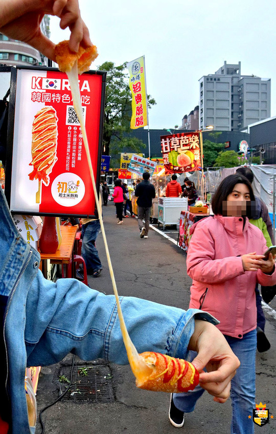 台南米熱狗／夜市限定一週只賣2天／一咬開就爆漿牽絲／手工製作每日限量／吃過一次就愛上／連外國人都愛吃／韓國特色小吃
