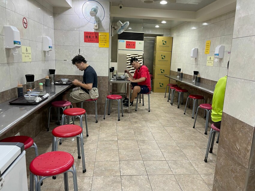 水龍頭就有焿湯！！台北人心中第一名鴨肉焿