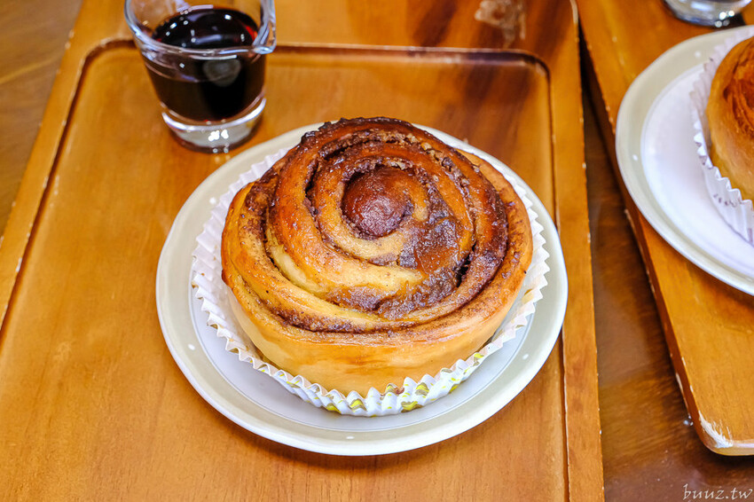 低調隱密法式甜點店,達克瓦茲專賣O.S.手作烘焙,一周只開三天,最新花茶達克瓦茲,融入花香茶韻~