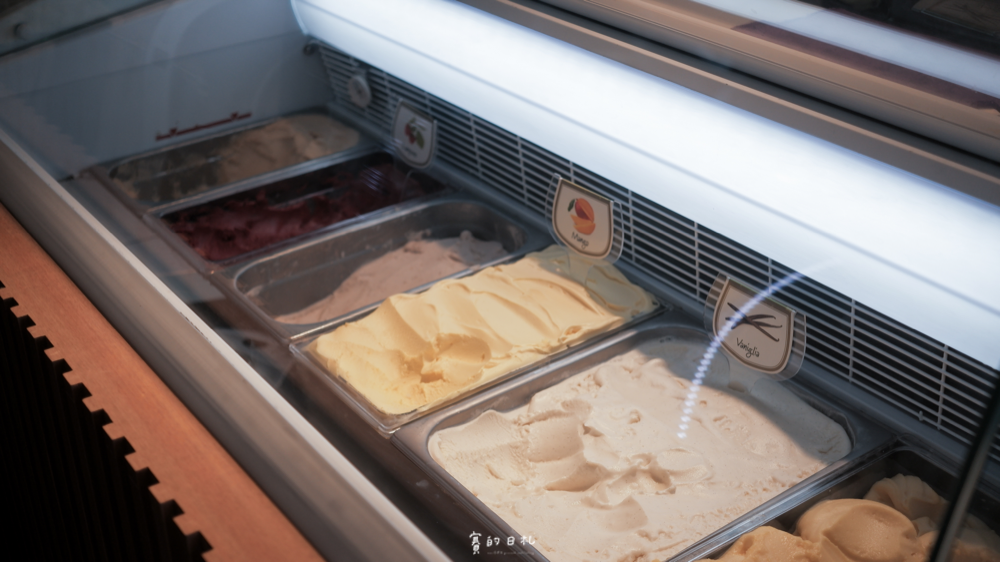 o.s. 義式冰淇淋手作烘焙 台中南屯區甜點 台中咖啡廳 賽的日札 手工芋頭千層蛋糕_-5.png