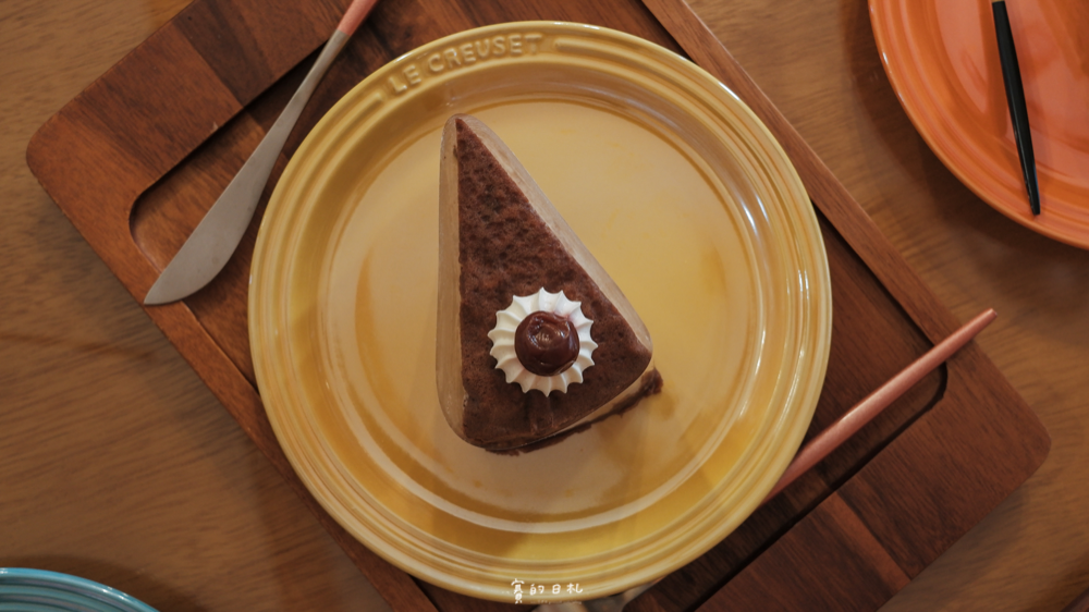 o.s. 義式冰淇淋手作烘焙 台中南屯區甜點 台中咖啡廳 賽的日札 手工芋頭千層蛋糕_-24.png