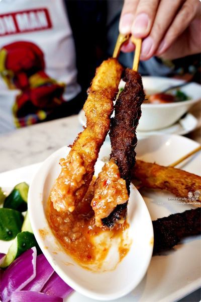 台中美食推薦 台中馬來西亞料理 海線美食 金爸爸菜單 台中 Mitsui Outlet Park 台中港 三井 papparich 台中馬來西亞料理 餐廳 海南雞飯 三色奶茶 榴槤蛋糕 沙嗲串燒DSC09583.JPG