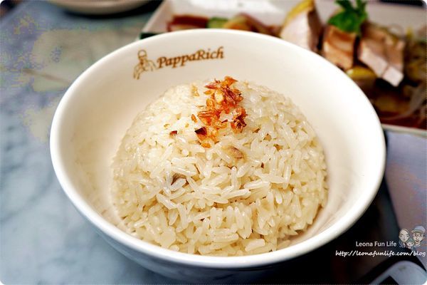 台中美食推薦 台中馬來西亞料理 海線美食 金爸爸菜單 台中 Mitsui Outlet Park 台中港 三井 papparich 台中馬來西亞料理 餐廳 海南雞飯 三色奶茶 榴槤蛋糕 沙嗲串燒DSC09577.JPG