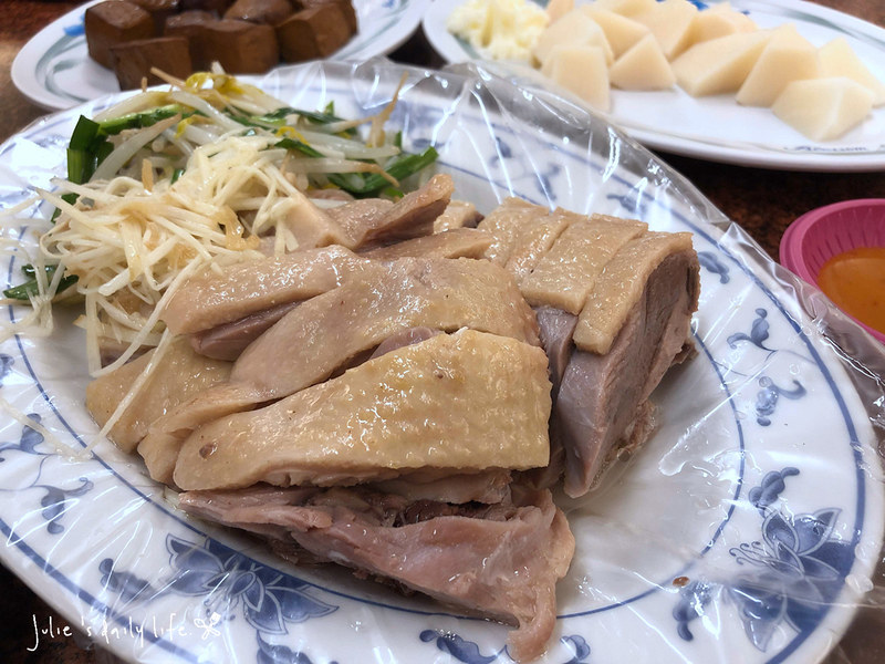 Glowcafe,一日遊,二手書,二手書店,將軍村,將軍村 影咖啡,將軍村 餐廳,將軍村市集,市集,新竹,新竹 將軍村,新竹將軍村,新竹市好吃,新竹市將軍村,新竹貨櫃市集,早午餐,林記冬粉鴨,玫瑰色二手書,甜點,老屋,花店,鴨肉 @跟著Julie一起走吧