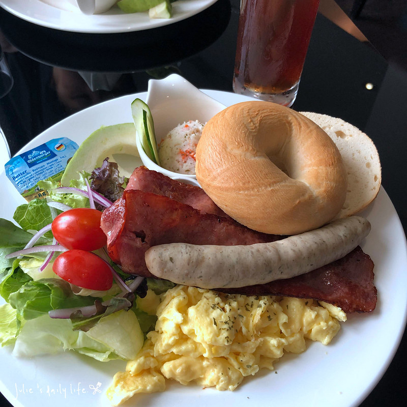 Glowcafe,一日遊,二手書,二手書店,將軍村,將軍村 影咖啡,將軍村 餐廳,將軍村市集,市集,新竹,新竹 將軍村,新竹將軍村,新竹市好吃,新竹市將軍村,新竹貨櫃市集,早午餐,林記冬粉鴨,玫瑰色二手書,甜點,老屋,花店,鴨肉 @跟著Julie一起走吧