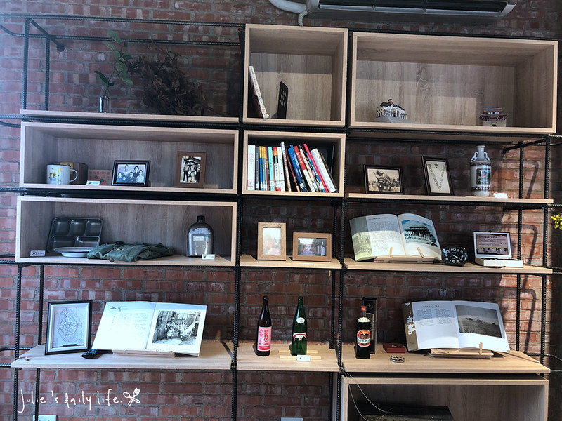 Glowcafe,一日遊,二手書,二手書店,將軍村,將軍村 影咖啡,將軍村 餐廳,將軍村市集,市集,新竹,新竹 將軍村,新竹將軍村,新竹市好吃,新竹市將軍村,新竹貨櫃市集,早午餐,林記冬粉鴨,玫瑰色二手書,甜點,老屋,花店,鴨肉 @跟著Julie一起走吧