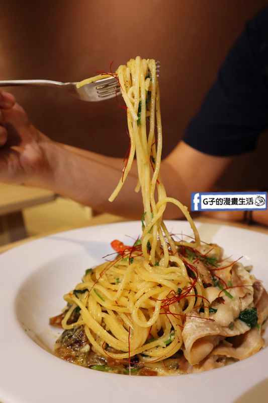 台北東門站/永康街-肉球森林.動物主題餐廳.狐獴.貓.大嘴鳥