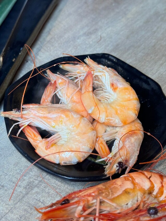 西門美食 | 火鍋霸主《新馬辣經典麻辣鍋 峨嵋店 Plus+》$798 和牛海鮮百種食材吃到飽 - 雁雁|美食 旅遊 生活娛樂