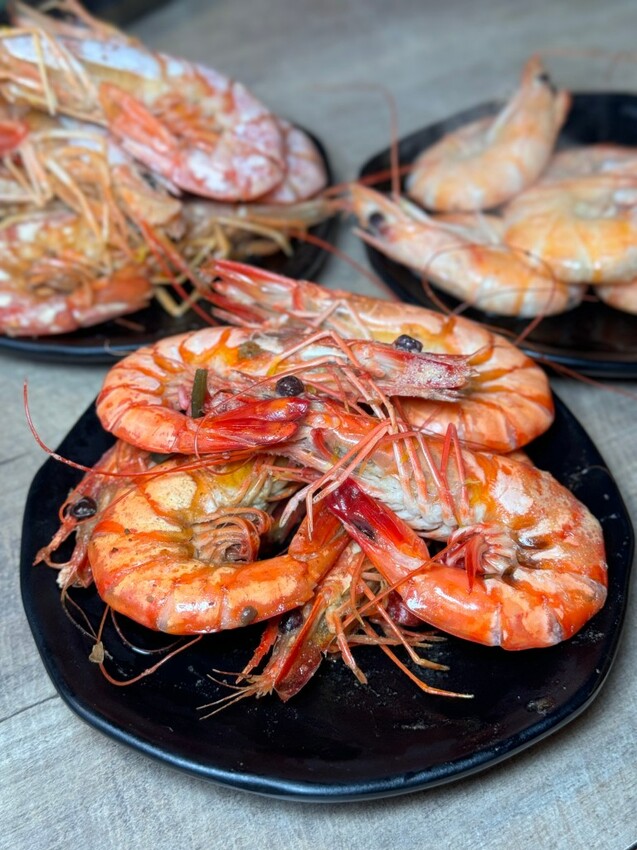 西門美食 | 火鍋霸主《新馬辣經典麻辣鍋 峨嵋店 Plus+》$798 和牛海鮮百種食材吃到飽 - 雁雁|美食 旅遊 生活娛樂