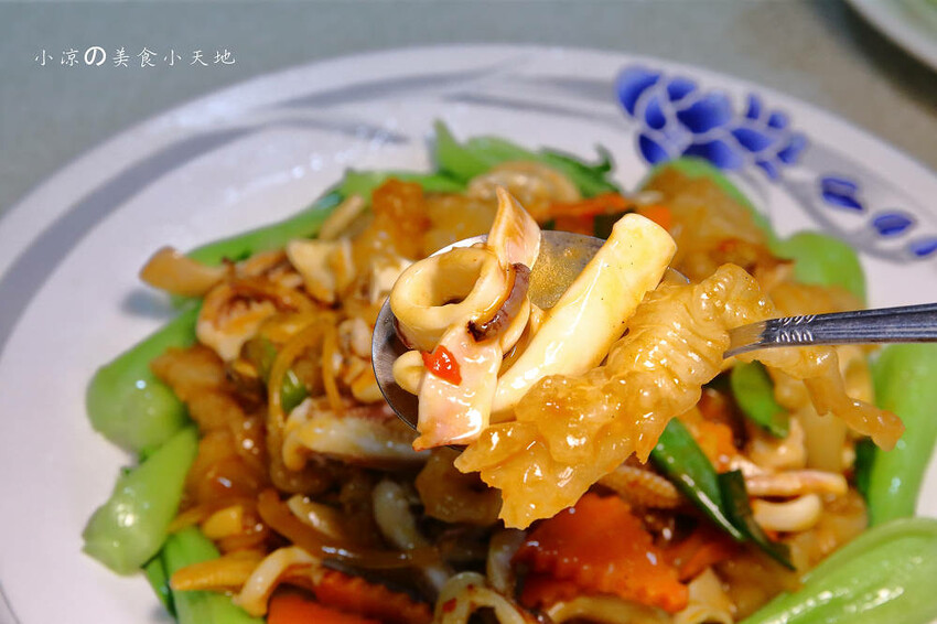 野柳海鮮推薦!望海亭海鮮餐廳,桌菜只要6000還有龍蝦!大口吃現撈活海鮮來這就對了!