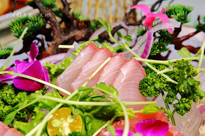 野柳海鮮推薦!望海亭海鮮餐廳,桌菜只要6000還有龍蝦!大口吃現撈活海鮮來這就對了!