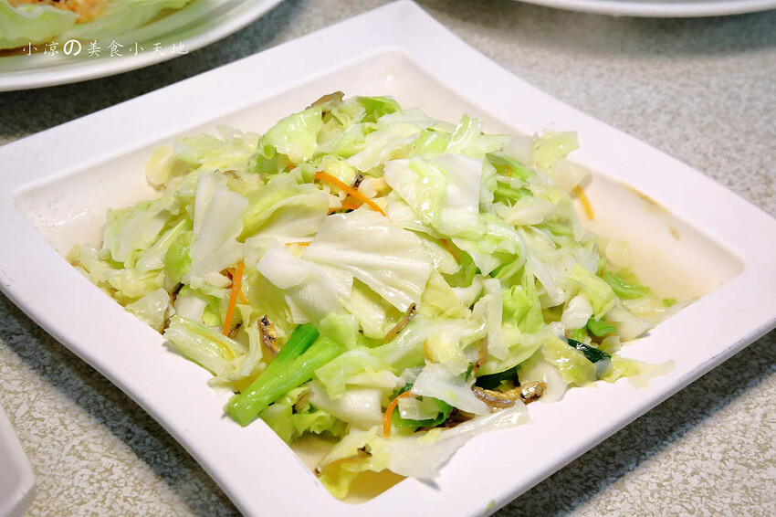 野柳海鮮推薦!望海亭海鮮餐廳,桌菜只要6000還有龍蝦!大口吃現撈活海鮮來這就對了!