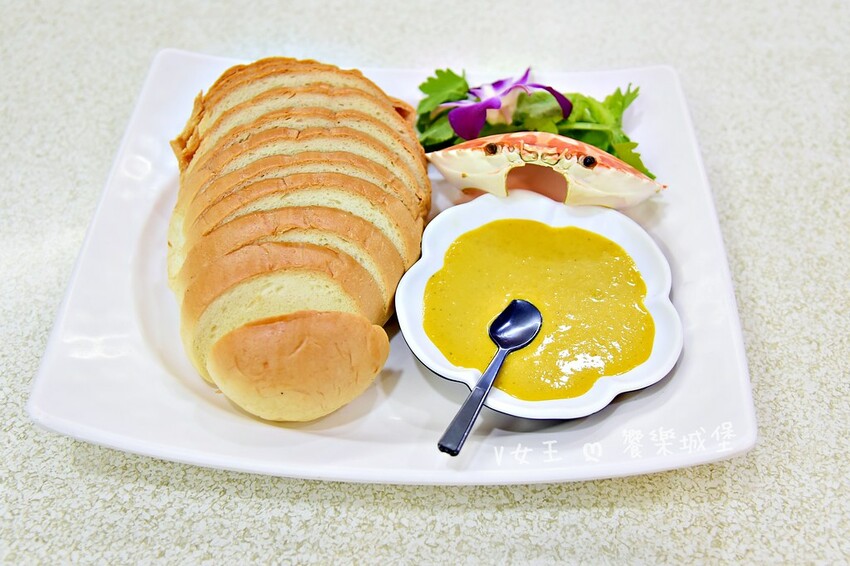 野柳望海亭海鮮餐廳｜超新鮮現撈活海鮮，活龍蝦一隻$680，現