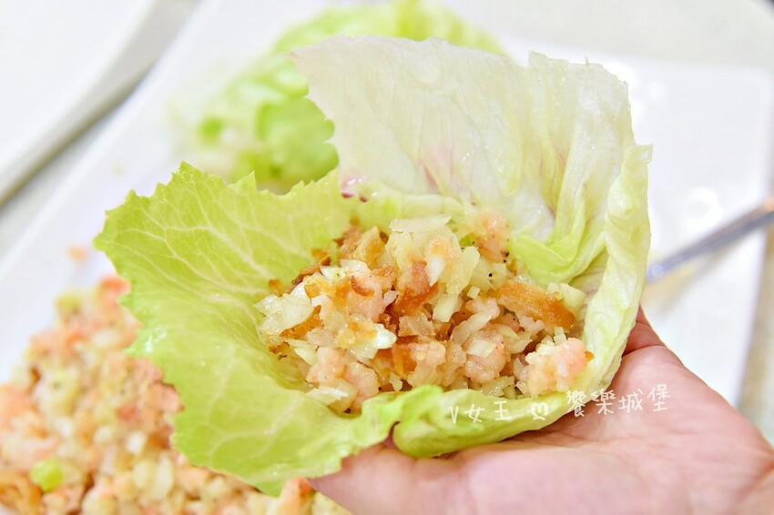 野柳望海亭海鮮餐廳｜超新鮮現撈活海鮮，活龍蝦一隻$680，現