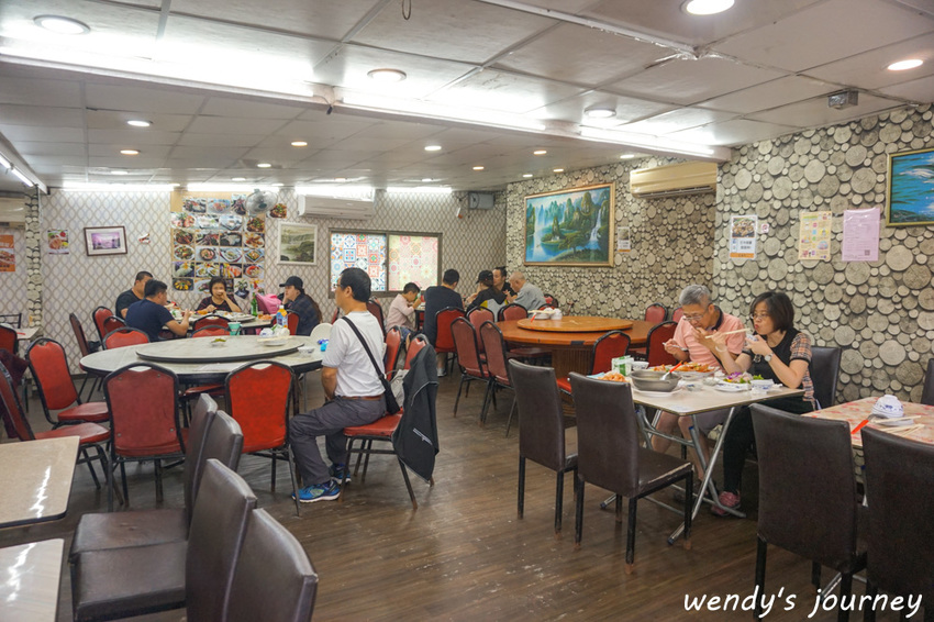 新北萬里 | 望海亭海鮮餐廳，大口吃現撈活海鮮，價格透明餐點選擇多