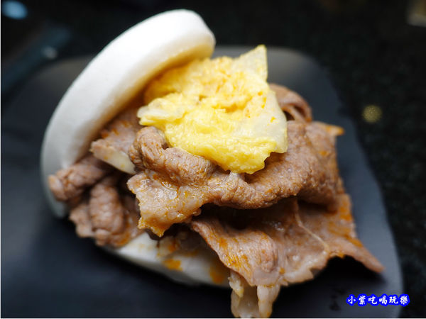 麻辣黃金泡菜大鋤包-金大鋤壽喜燒府中店(吃到飽) (2).jpg