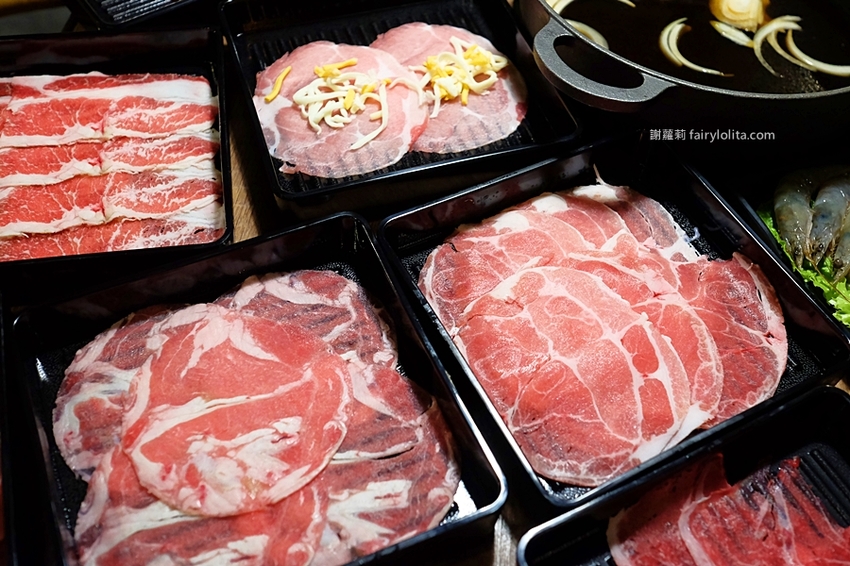 上井漾壽喜燒吃到飽。中壢新開幕壽喜燒,最便宜368元吃到飽!近80種食材讓你隨便挑,加碼3/20~3/22買一送一! @蹦啾♥謝蘿莉 La vie heureuse