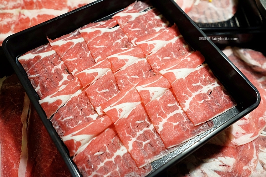 上井漾壽喜燒吃到飽。中壢新開幕壽喜燒,最便宜368元吃到飽!近80種食材讓你隨便挑,加碼3/20~3/22買一送一! @蹦啾♥謝蘿莉 La vie heureuse